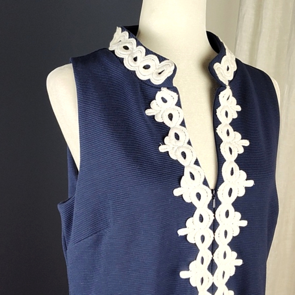 Lilly Pulitzer Callista high collar shift dress size Large - Picture 3 of 7